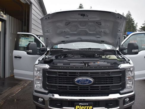 New 2026 Ford F350 XL w/ XL Chrome Package AWD/4WD image 21