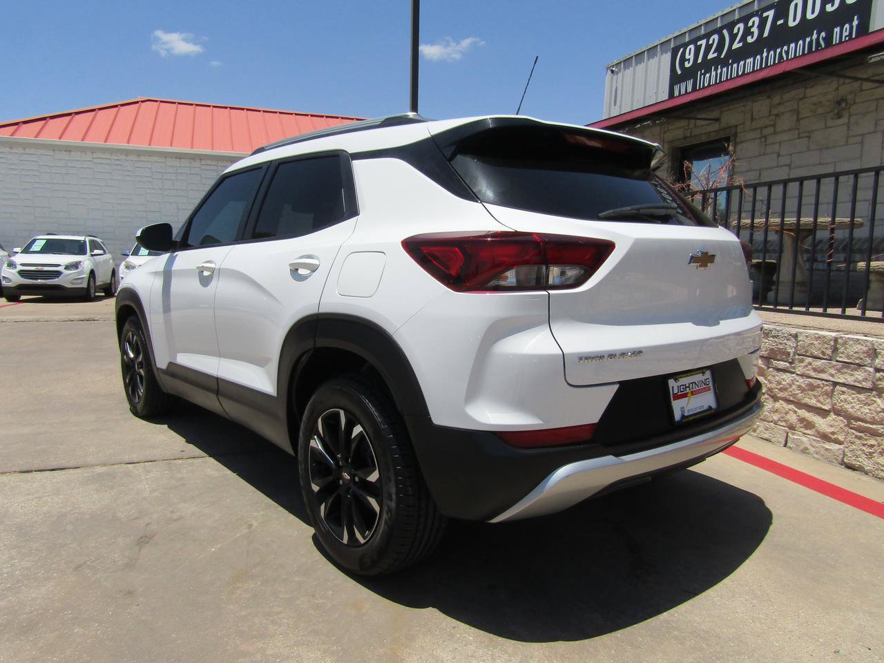 Used 2023 Chevrolet TrailBlazer LT FWD image 3