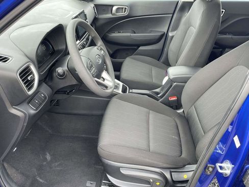 Certified 2026 Hyundai Venue SE FWD image 12