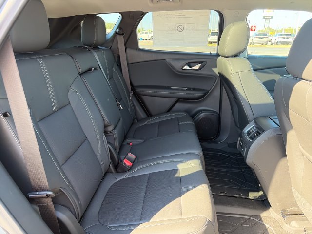 New 2026 Chevrolet Blazer LT w/ Sound & Technology Package AWD/4WD image 13