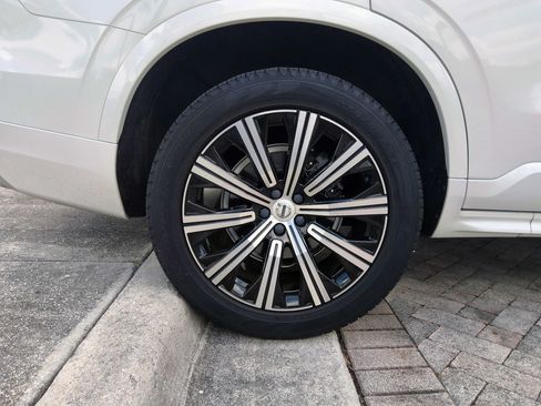 Used 2021 Volvo XC90 T5 Momentum w/ Protection Package Premier FWD image 52