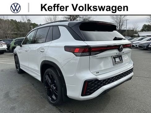 New 2026 Volkswagen Tiguan SE R-Line FWD image 3