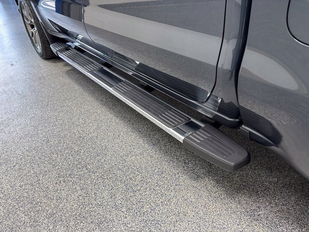 Used 2019 Chevrolet Silverado 1500 RST AWD/4WD image 45