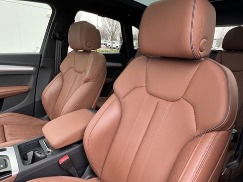 Used 2024 Audi Q5 2.0T Prestige image 16