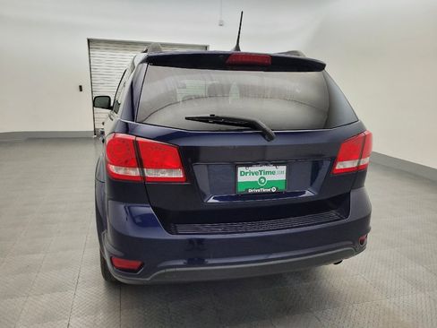 Used 2019 Dodge Journey SE w/ Connectivity Group FWD image 6