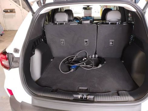 Used 2024 Ford Escape SE w/ PHEV Premium Package image 11