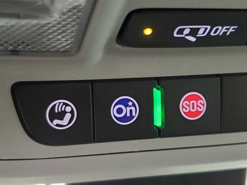 Used 2021 Chevrolet Equinox LS image 16