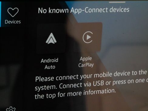 Certified 2025 Volkswagen Atlas Cross Sport SE w/ Panoramic Sunroof Package image 28