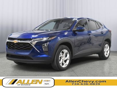 Used 2024 Chevrolet Trax LS w/ LS Convenience Package