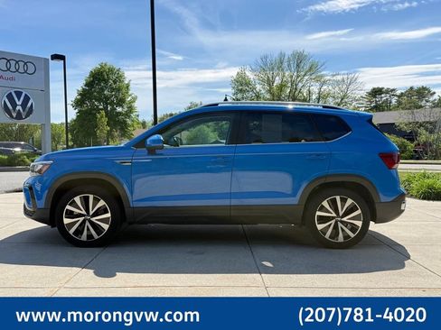 Used 2023 Volkswagen Taos SE w/ Panoramic Sunroof Package AWD/4WD image 6