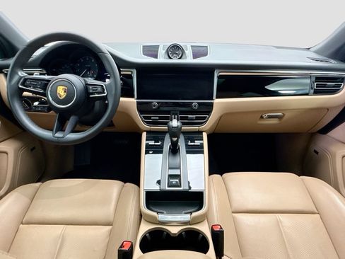 Used 2022 Porsche Macan AWD/4WD image 13