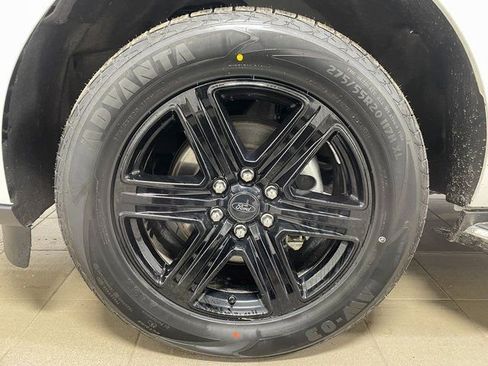 Used 2021 Ford Expedition Max XLT image 7