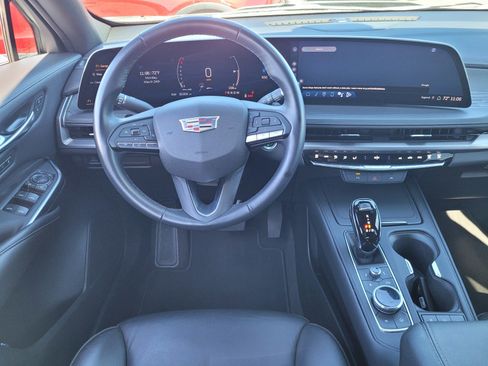 Certified 2024 Cadillac XT4 Premium Luxury image 14