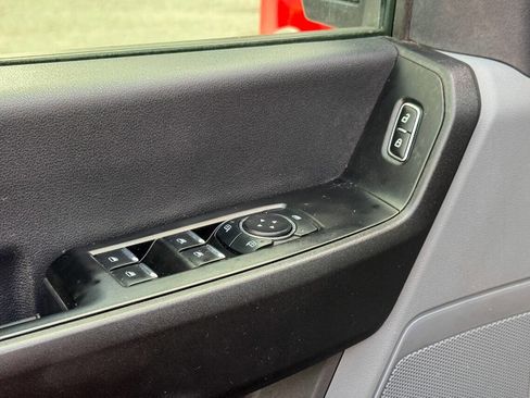 Used 2023 Ford F550 2WD Crew Cab Super Duty image 23