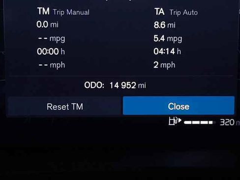 Certified 2025 Volvo XC40 B5 Core image 22