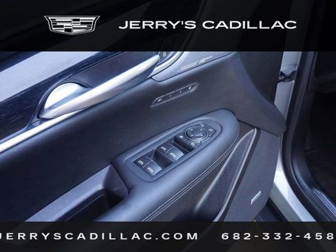 Certified 2025 Cadillac XT5 Premium Luxury image 16