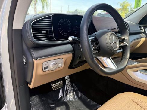 Certified 2026 Mercedes-Benz GLS 450 4MATIC image 22
