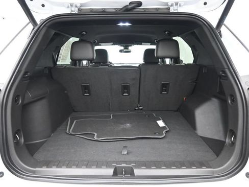 Used 2024 Chevrolet Equinox RS FWD image 27