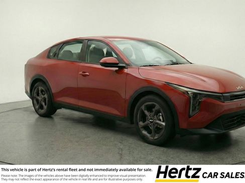 Used 2025 Kia K4 FWD image 1
