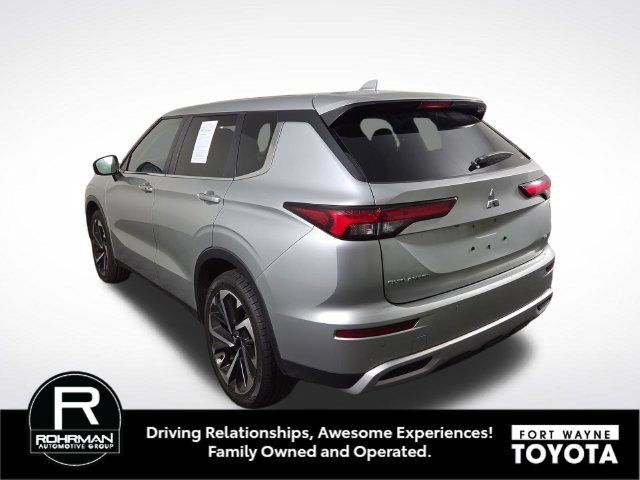 Used 2024 Mitsubishi Outlander SE AWD/4WD image 9