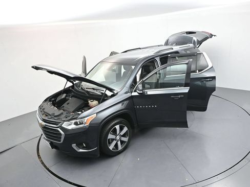 Used 2018 Chevrolet Traverse LT FWD image 34