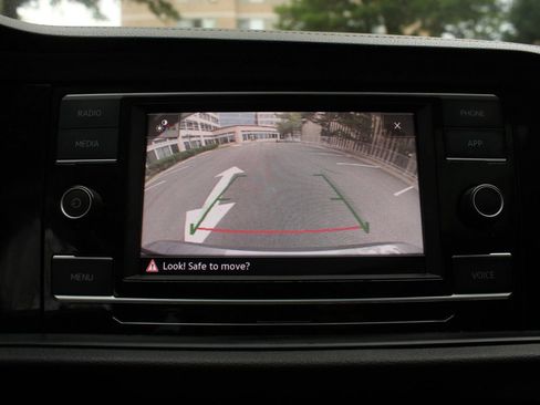 Used 2021 Volkswagen Jetta R-Line FWD image 37