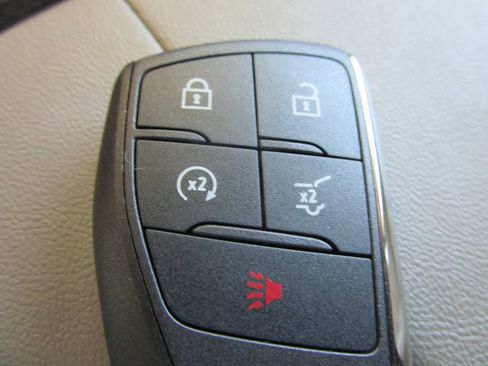 Used 2026 GMC Terrain Elevation w/ Elevation Premium Package FWD image 41