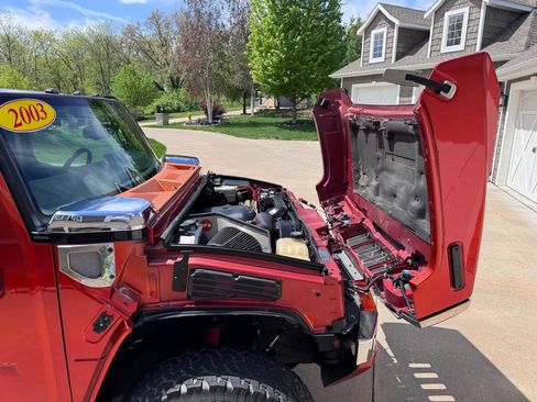 Used 2003 HUMMER H2 w/ Preferred Equipment Group AWD/4WD image 34