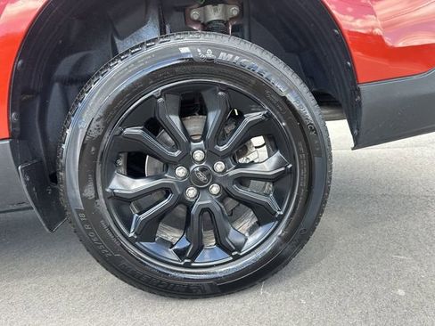 Certified 2024 Ford Maverick Lariat w/ Black Appearance Package FWD image 9