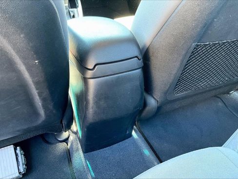 Used 2016 Hyundai Elantra SE w/ Option Group 02 image 28