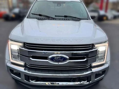 Used 2017 Ford F450 Lariat w/ Lariat Ultimate Package AWD/4WD image 9