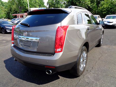 Used 2011 Cadillac SRX Luxury image 5