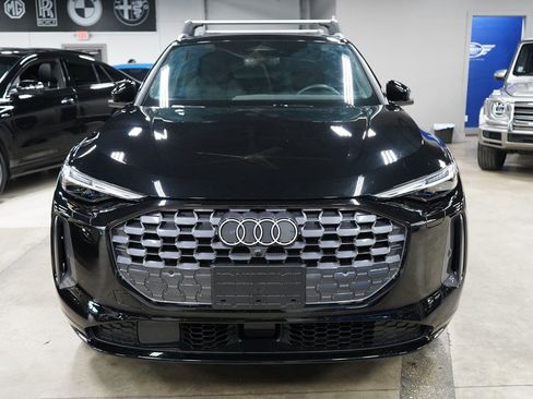 Used 2025 Audi Q5 Premium Plus AWD/4WD image 3