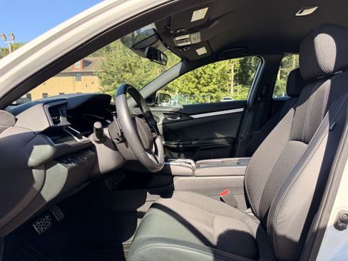Used 2020 Honda Civic Sport image 14