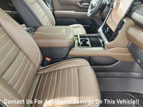 New 2026 GMC Yukon XL Denali Ultimate w/ LPO, Floor Liner Package AWD/4WD image 10