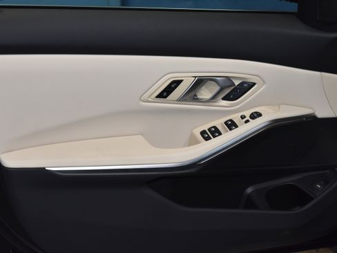 New 2026 BMW 330i xDrive Sedan w/ Premium Package image 3