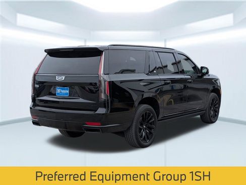 Used 2024 Cadillac Escalade ESV Sport Platinum w/ LPO, ONYX Package AWD/4WD image 6
