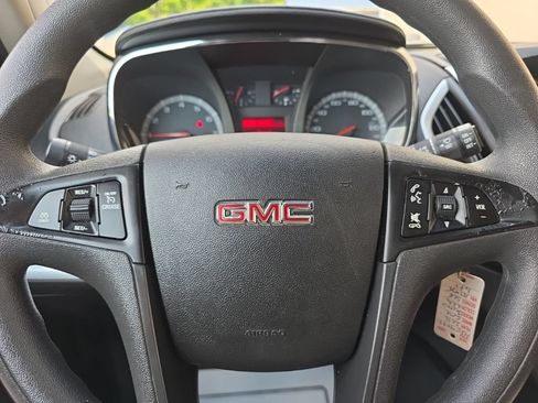 Used 2016 GMC Terrain SLE FWD image 16