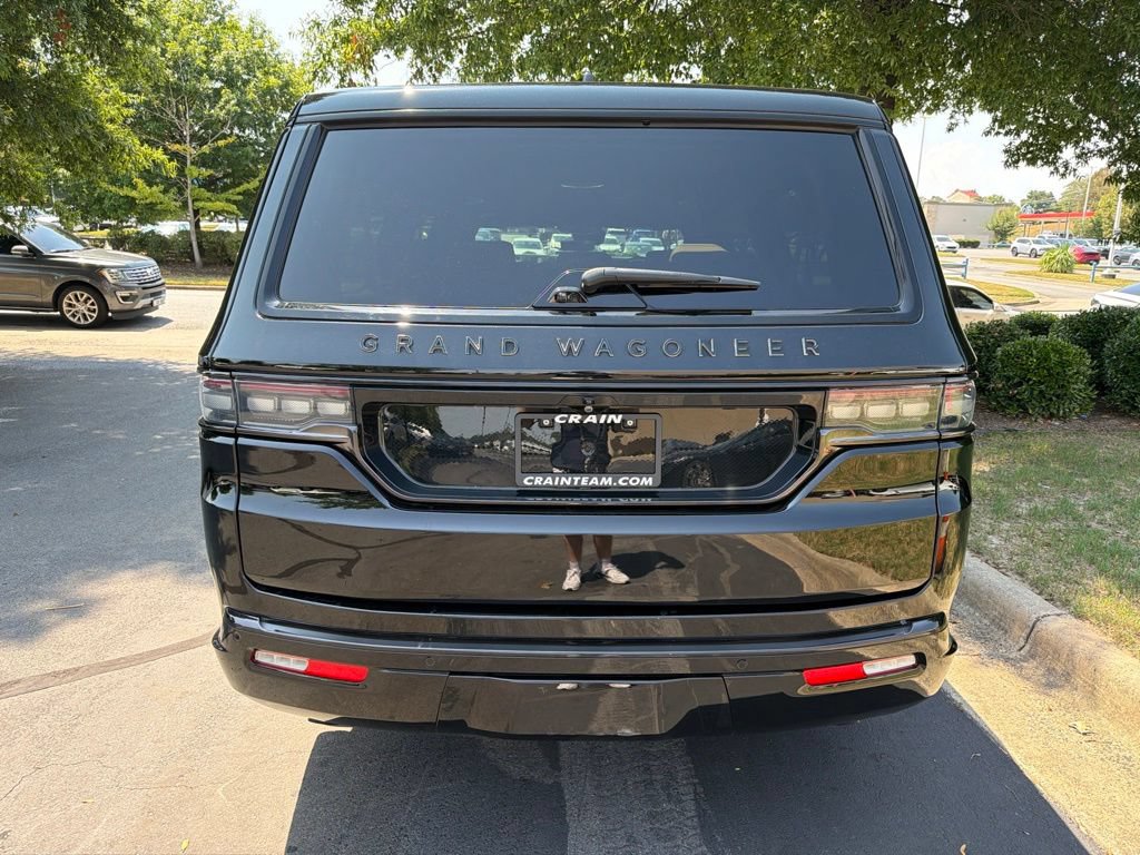 Used 2025 Jeep Grand Wagoneer L Series III w/ Rear Seat Video Group 1 AWD/4WD image 6