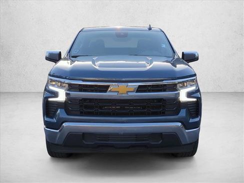 Used 2024 Chevrolet Silverado 1500 LT RWD image 2