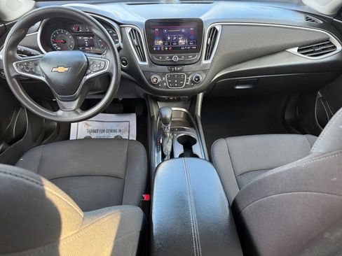 Used 2022 Chevrolet Malibu LT image 14