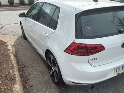 Used 2017 Volkswagen GTI SE