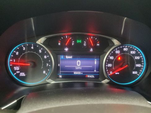 Used 2019 Chevrolet Equinox LT FWD image 23