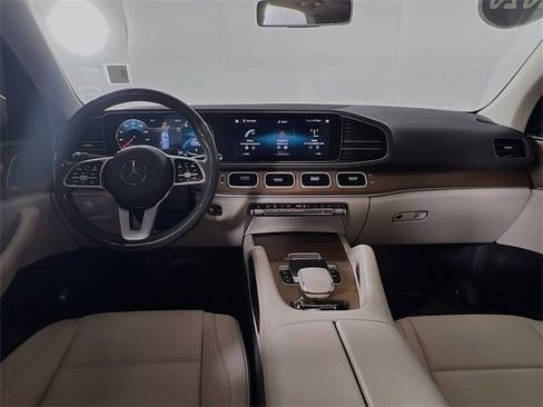 Used 2020 Mercedes-Benz GLE 350 4MATIC w/ Premium Package image 27