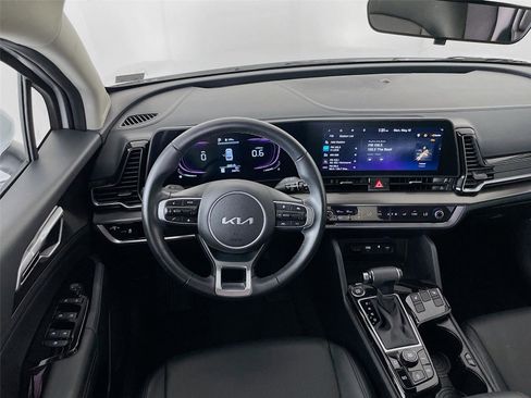 Certified 2025 Kia Sportage EX FWD image 27