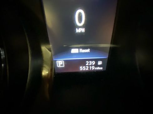 Used 2019 Nissan Rogue SV w/ Premium Package image 17