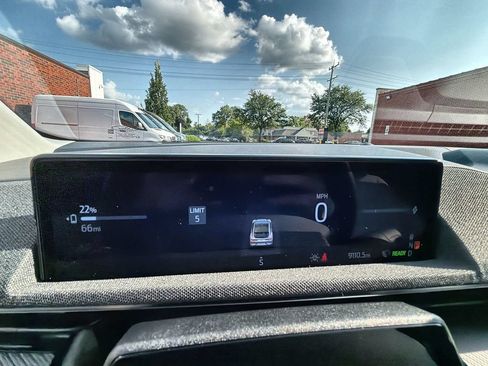 Used 2025 Ford Mustang Mach-E Premium AWD/4WD image 10