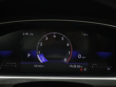Certified 2024 Volkswagen Tiguan SE R-Line AWD/4WD image 7