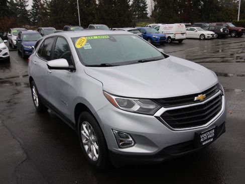 Used 2021 Chevrolet Equinox LT image 1
