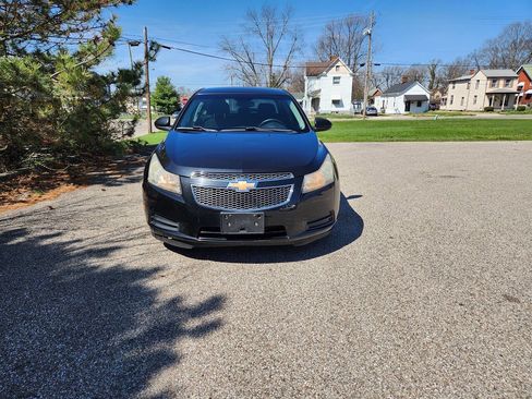 Used 2011 Chevrolet Cruze LT FWD image 3